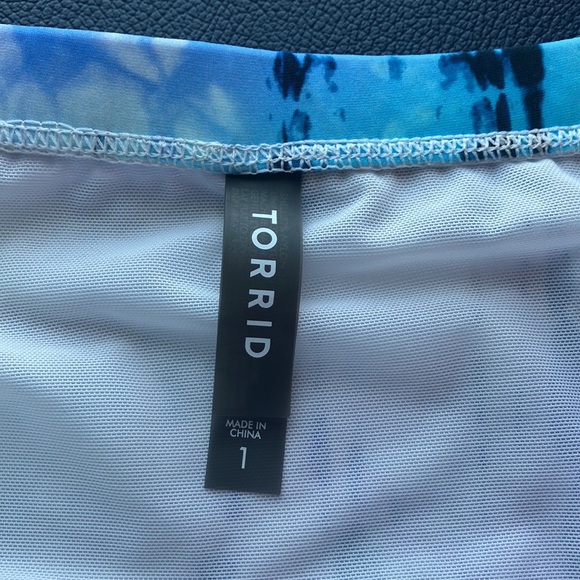 🆕Torrid Blue & Purple Tie-Dye High Waist Ruched Swim Bottom 1X NWT - Picture 7 of 12